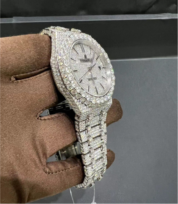 VVS Moissanite Audemars Piguet 15400 41MM White